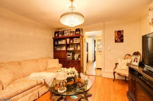 170 Oliver St, Newark NJ 07105-2007 exterior