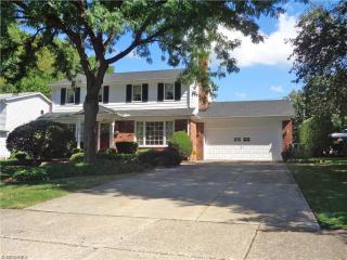 999 Roland Rd, Cleveland, OH 44124-1033