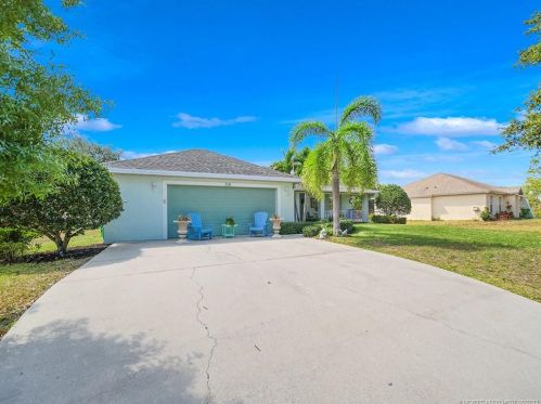 314 Kestor Dr, Fort Pierce, FL 34953-5511