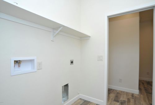 5233 Bellevue St, Tucson AZ 85712-5158 exterior