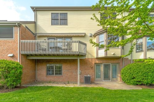 518 Farndale Rd, Pittsburgh, PA 15238-1657