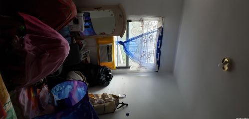 196 Rockaway Ave, Valley Stream NY 11580-5824 exterior