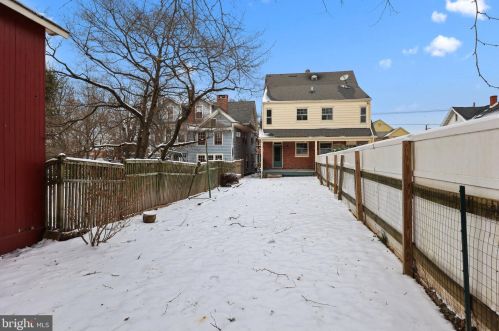 108 Washington Ave, Upper Makefield PA 18940-1941 exterior