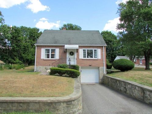 207 Eno Ave, Torrington CT 06790-5625 exterior