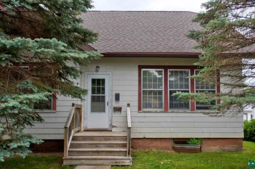 35 Pattison St, Ely, MN 55731-1356