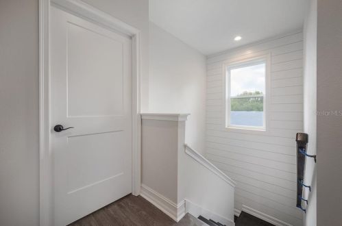 305 Hanna Ave, Tampa FL  33604-6633 exterior