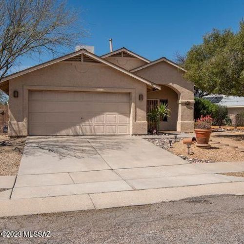 1681 Clifton St, Tucson, AZ 85745-3362