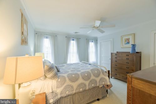 117 Peyton St, Alexandria VA 22314-2723 exterior