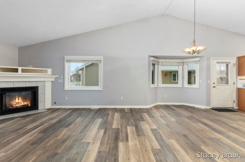 1730 Lisa Dr, Byron Township MI 49315-8006 exterior