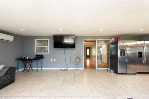 4104 Bay Ave, Tampa FL 33616-1210 exterior