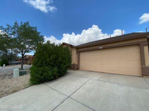 2049 Calle Arroyo Lindo, Tucson AZ  85706-5049 exterior