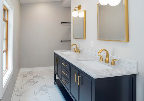 1434 66th St, Milwaukee WI  53213-2964 exterior