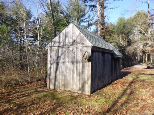 25 Basley Rd, Killingly CT 06239-2010 exterior