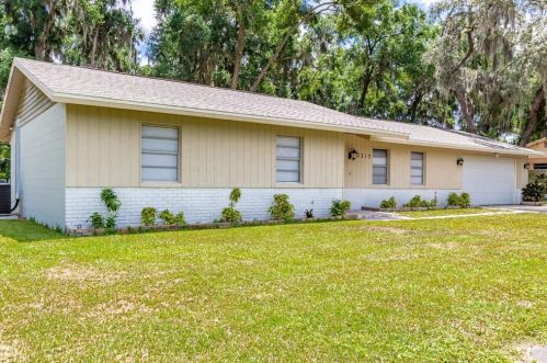 3317 Las Brisas Dr, Riverview, FL 33578-3774