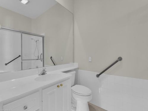 5211 Hawkesbury Way, Naples FL 34119-9582 exterior