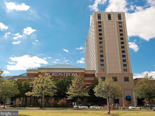 1615 10 St, Arlington VA 22204-4768 exterior