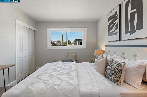 1325 Linden Dr, Concord CA  94520-4017 exterior