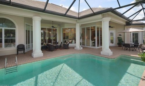 2489 Augusta Dr, Naples FL exterior