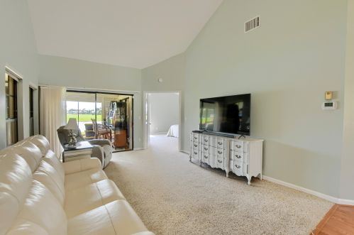 6876 Bitterbush Pl, Boynton Beach FL 33472-2902 exterior