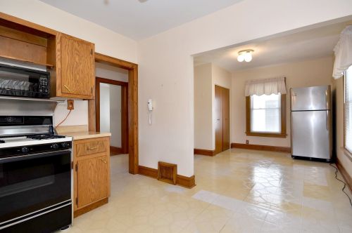 615 Saylor Ave, Elmhurst IL 60126-4305 exterior