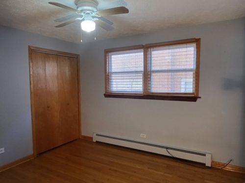 3719 79 St, Chicago IL 60652-2047 exterior