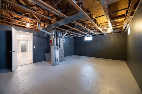 1748 Prince Ln, Meskegon MI  49445-1742 exterior