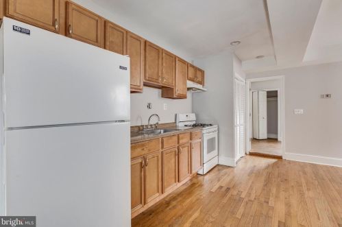 1320 T St, Washington DC 20009-4438 exterior