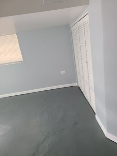 9326 Luella Ave, Chicago IL 60649-4108 exterior