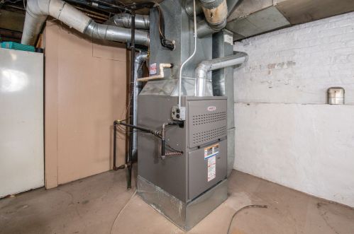 3657 Artesian Ave, Chicago IL 60645-5301 exterior