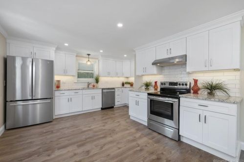 112 East St, New Britain CT  06051-3645 exterior