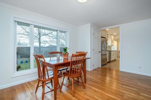 1110 Amostown Rd, West Springfield MA 01089-4309 exterior