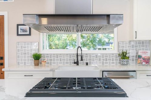 4668 Springwood Way, Concord CA  94521-2046 exterior