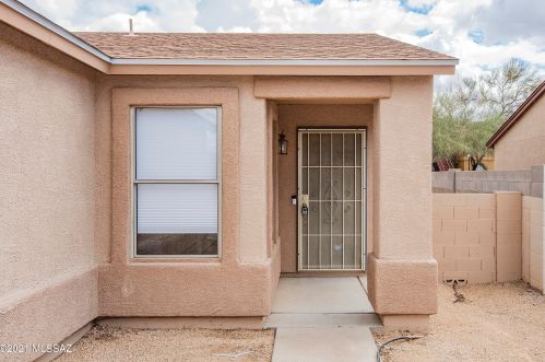 2638 Cambridge Ring Dr, Tucson AZ 85706-3658 exterior