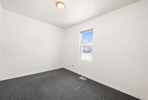 5221 Carpenter St, Chicago IL 60621-1414 exterior