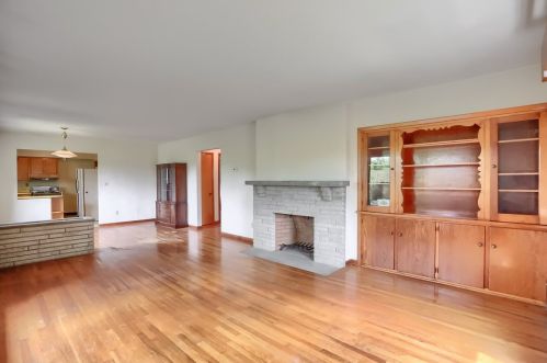 5714 Montour Rd, Gibsonia PA 15044-8113 exterior