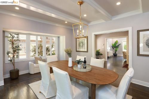 135 Tunl Rd, Berkeley CA 94705-2841 exterior