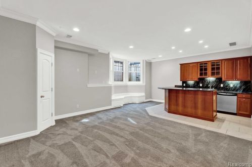 855 Bennaville Ave, Bham MI  48009-3668 exterior