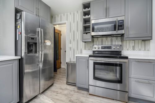 2318 Frederick Ave, Kalamazoo MI  49008-1625 exterior