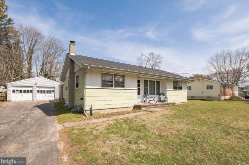 321 Empire Ave, Blenheim, NJ 08012-4705