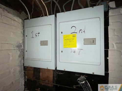 80 Plum St, New Brunswick NJ 08901-1828 exterior