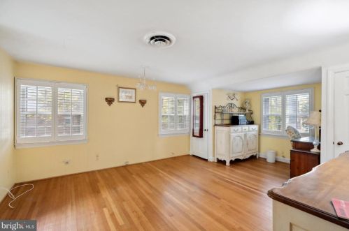 56 Park Blvd, Camden NJ 08103-2757 exterior