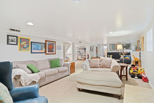 3448 Ridgeway Ave, Chicago IL 60659-1117 exterior