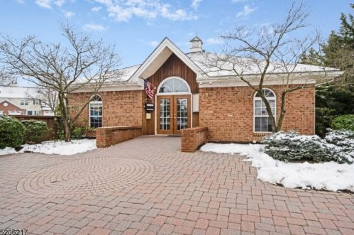 1502 Bayley Ct, Bridgewater NJ  08807-3553 exterior