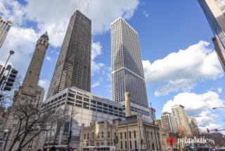 180 Pearson St, Chicago IL  60611-2130 exterior