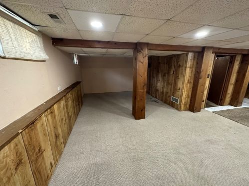 2720 Iroquois Rd, Waukegan IL 60087-4549 exterior