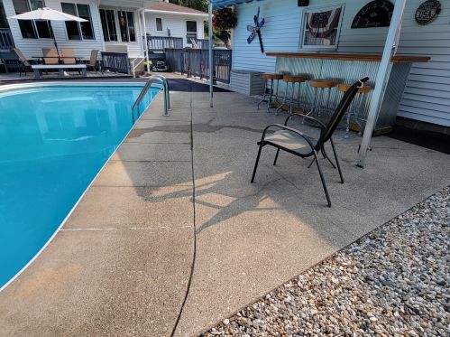 1849 Lawnel Ave, Meskegon MI 49441-3743 exterior