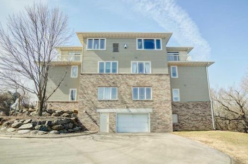 3001 Stratton Way, Madison WI 53719-2593 exterior