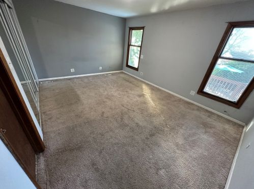 2720 Iroquois Rd, Waukegan IL 60087-4549 exterior