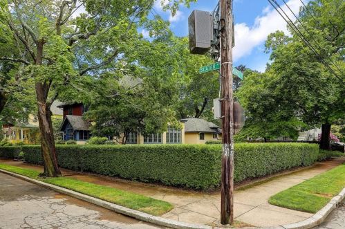 130 Slater Ave, Providence, RI 02906-5624