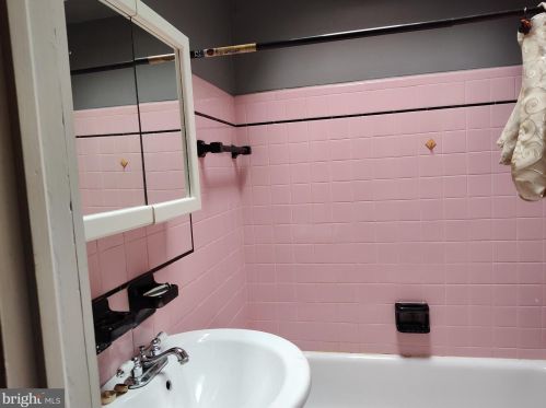 1807 28 St, Philadelphia PA 19145-2409 exterior